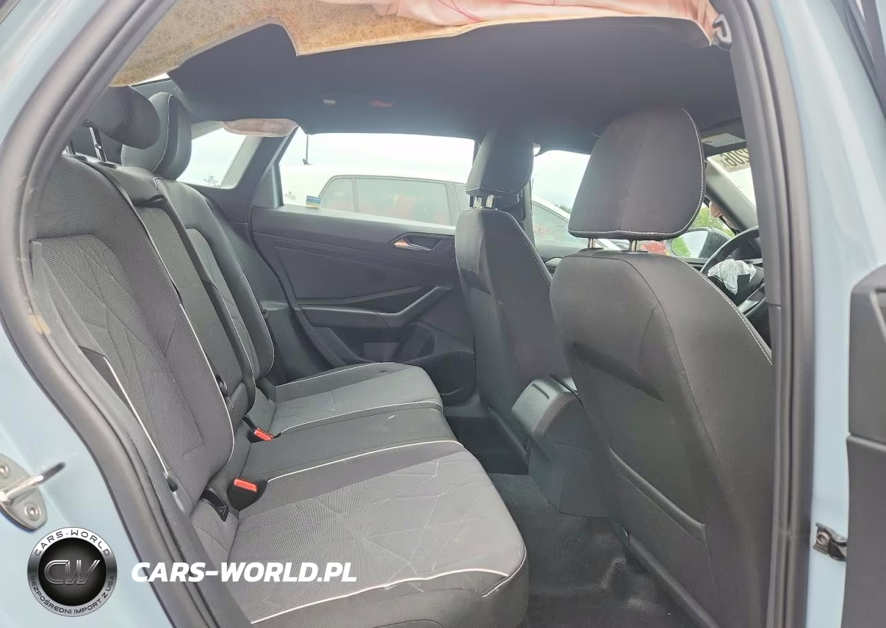 2025 Volkswagen Jetta Sport VIN:3VWBX7BU6SM080611 - 10