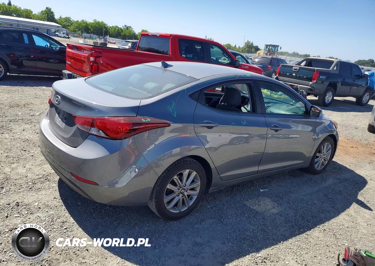 2014 Hyundai Elantra Se VIN:5NPDH4AE7EH519116 - 3