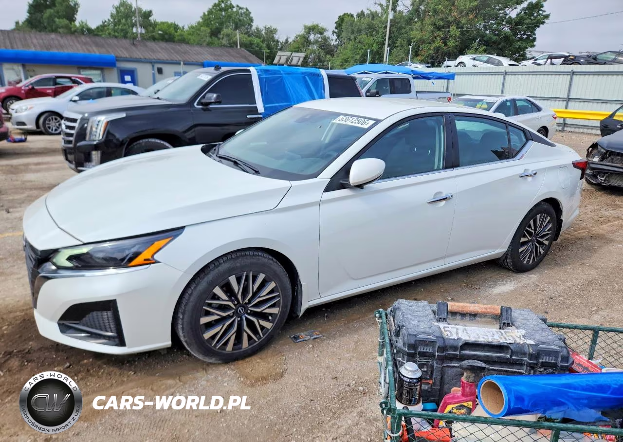 2023 Nissan Altima Sv – zdjęcie 1 z 12
