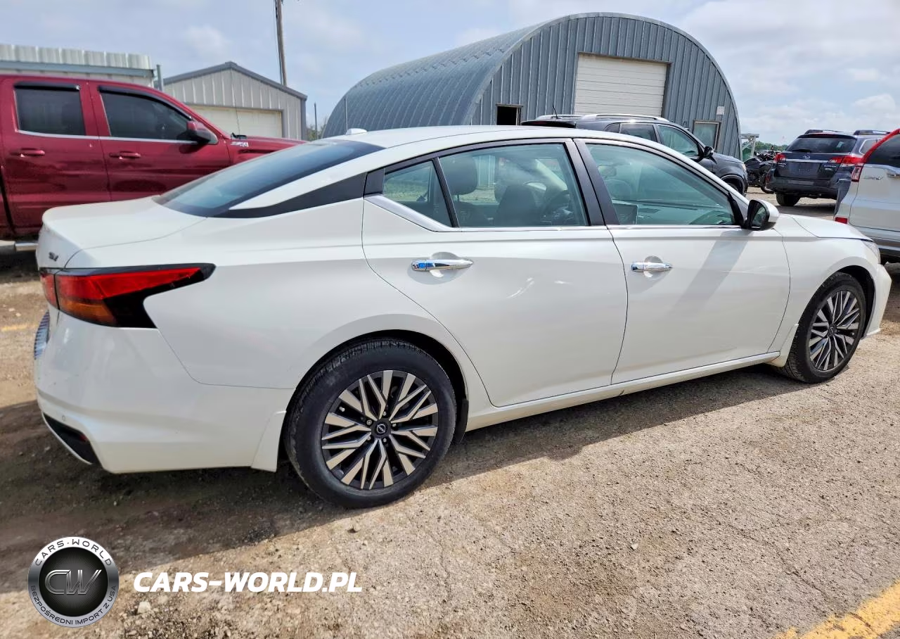 2023 Nissan Altima Sv VIN:1N4BL4DV7PN410150 - 3