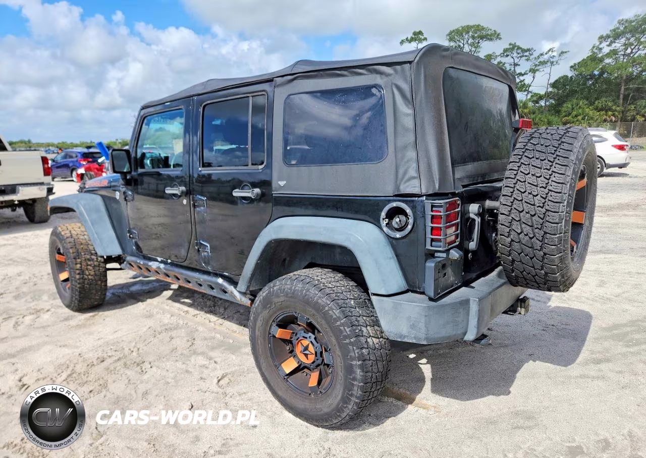 2013 Jeep Wrangler Unlimited Sport VIN:1C4BJWDG0DL553770 - 2