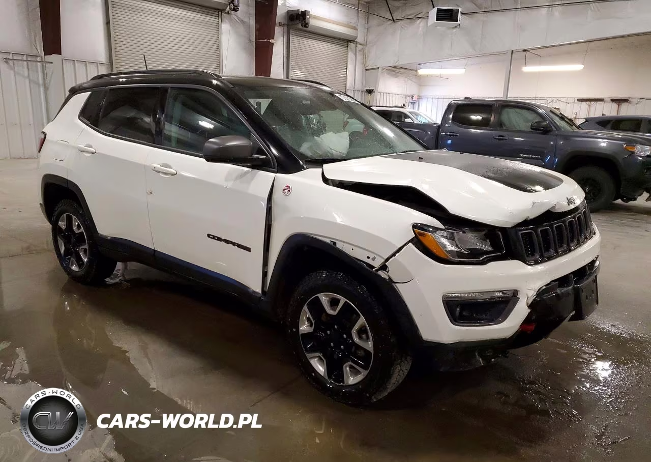 2018 Jeep Compass Trailhawk VIN:3C4NJDDB2JT424208 - 4