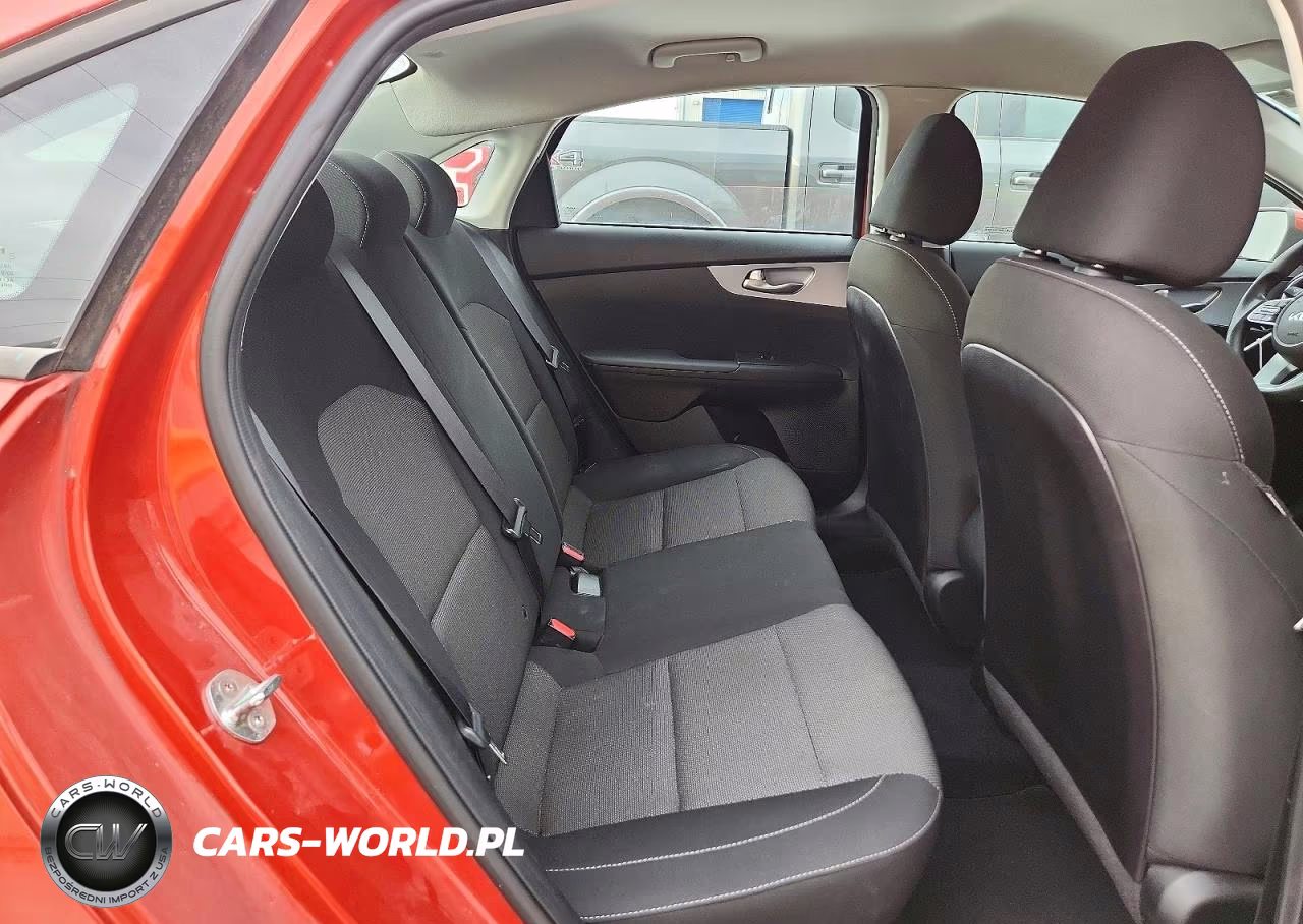 2022 Kia Forte Lxs VIN:3KPF24AD0NE416657 - 10