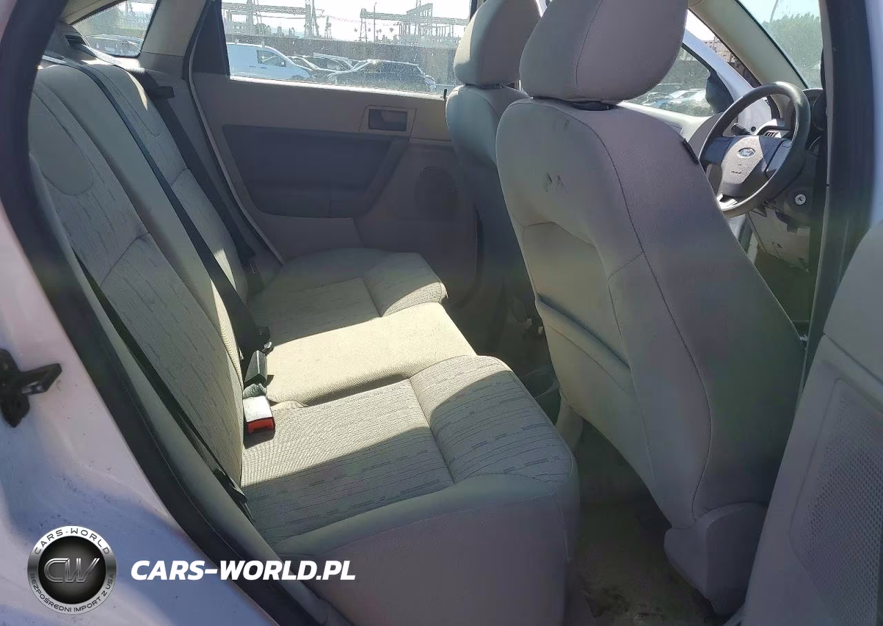 2008 Ford Focus Se VIN:1FAHP35N28W120899 - 10