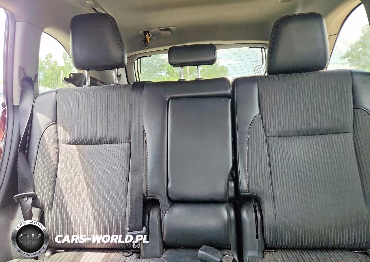 2019 Toyota Highlander Le Plus VIN:5TDBZRFH1KS731794 - 10
