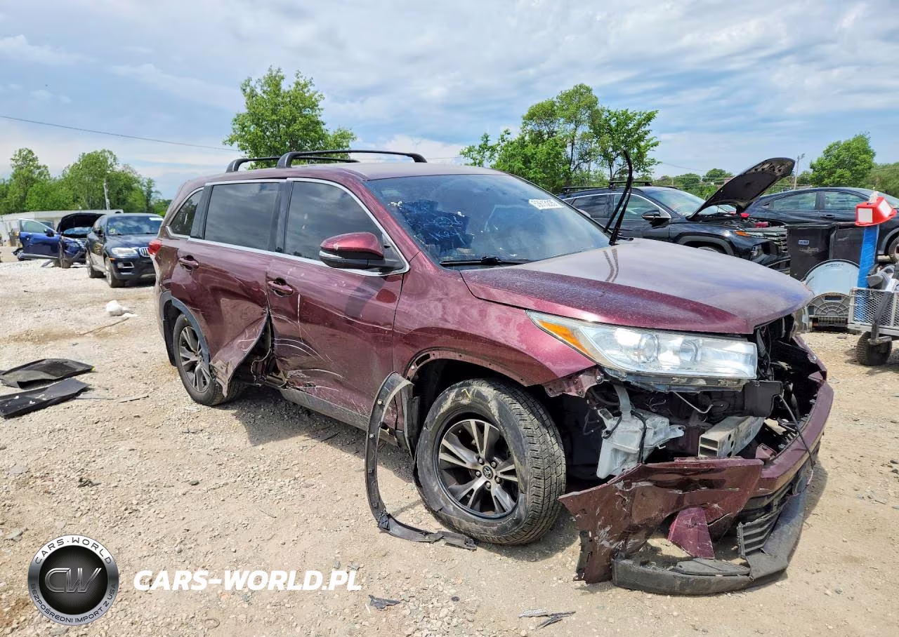 2019 Toyota Highlander Le Plus VIN:5TDBZRFH1KS731794 - 4