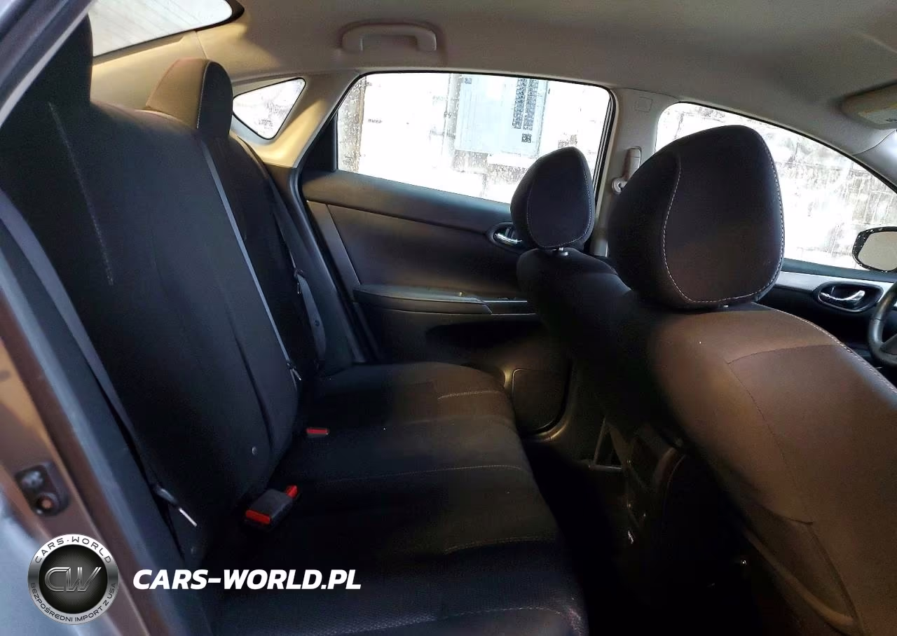 2018 Nissan Sentra S VIN:3N1AB7AP7JY262692 - 10