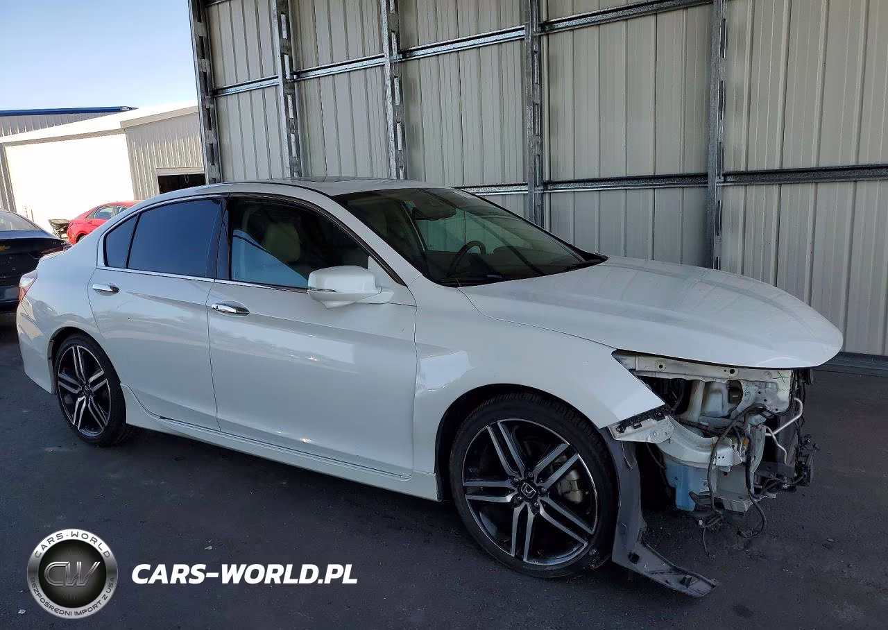 2016 Honda Accord Touring VIN:1HGCR3F96GA012394 - 4