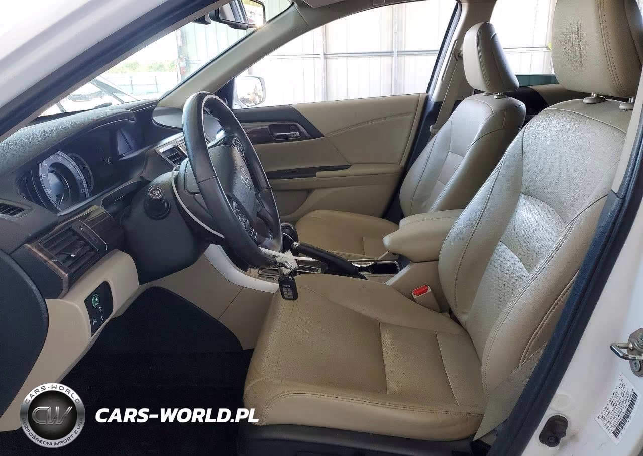 2016 Honda Accord Touring VIN:1HGCR3F96GA012394 - 7