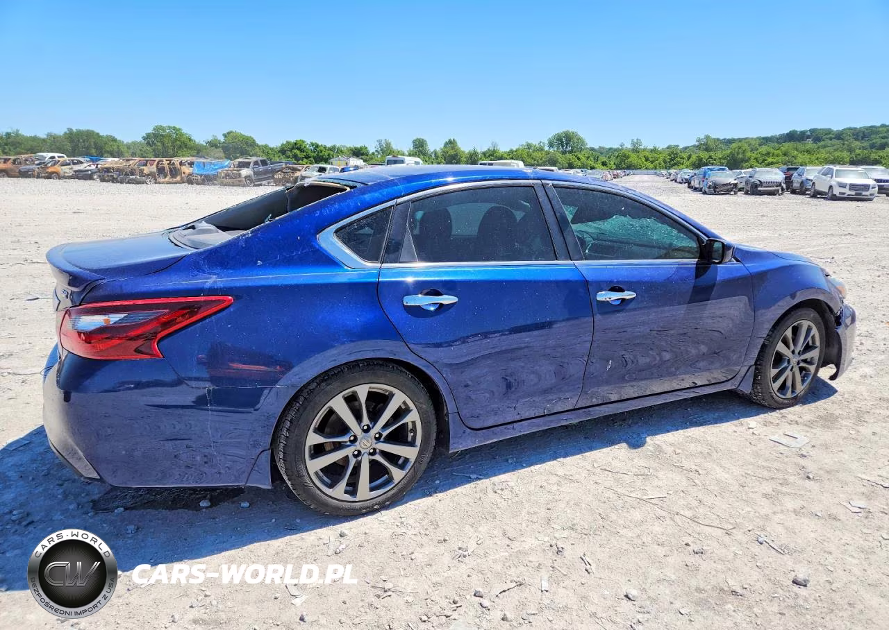 2018 Nissan Altima 2.5 Sr VIN:1N4AL3AP0JC152388 - 3