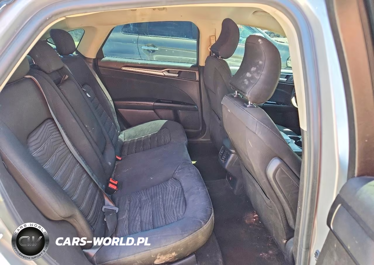 2016 Ford Fusion Se VIN:3FA6P0H73GR380474 - 10