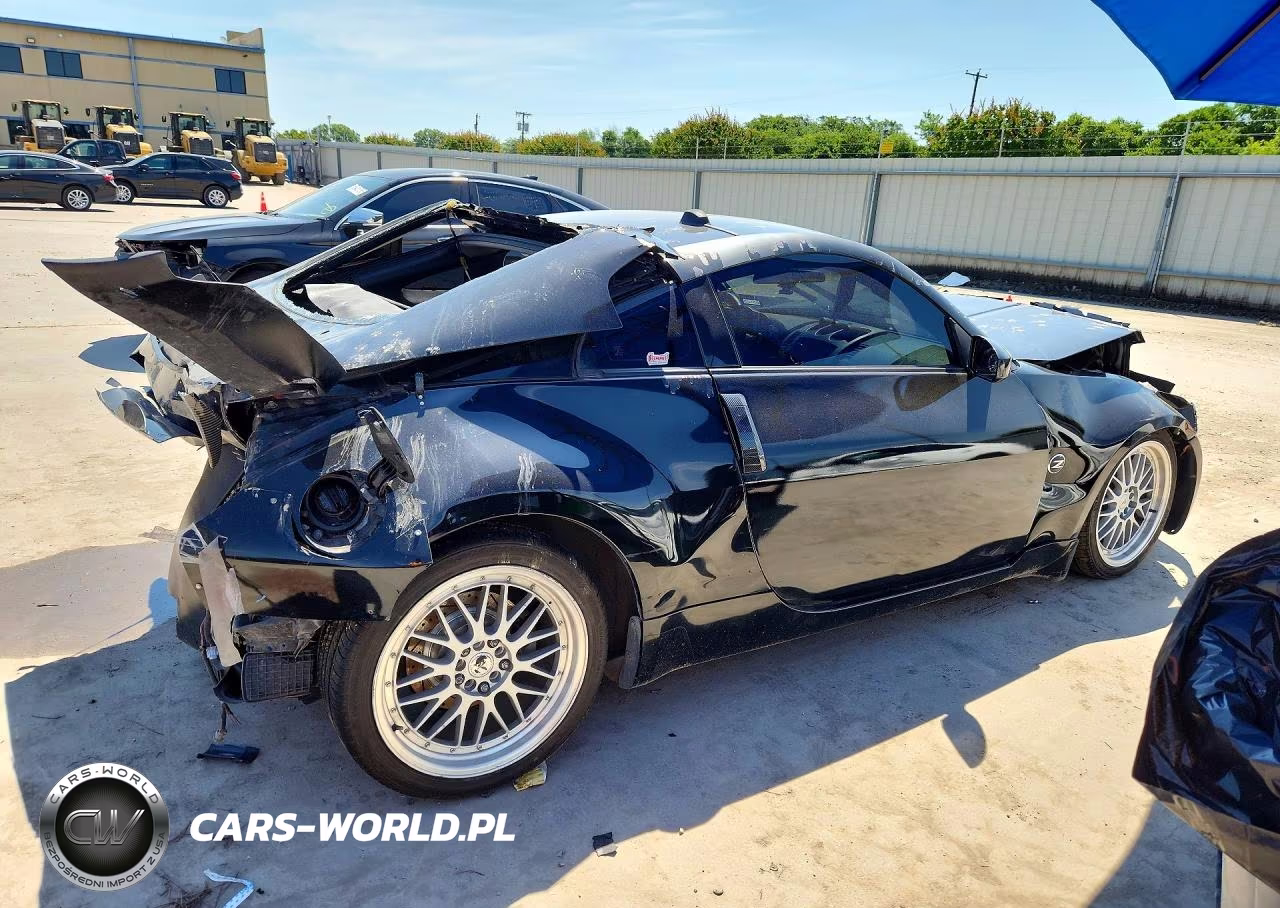 2004 Nissan 350Z Coupe VIN:JN1AZ34E94T062831 - 3