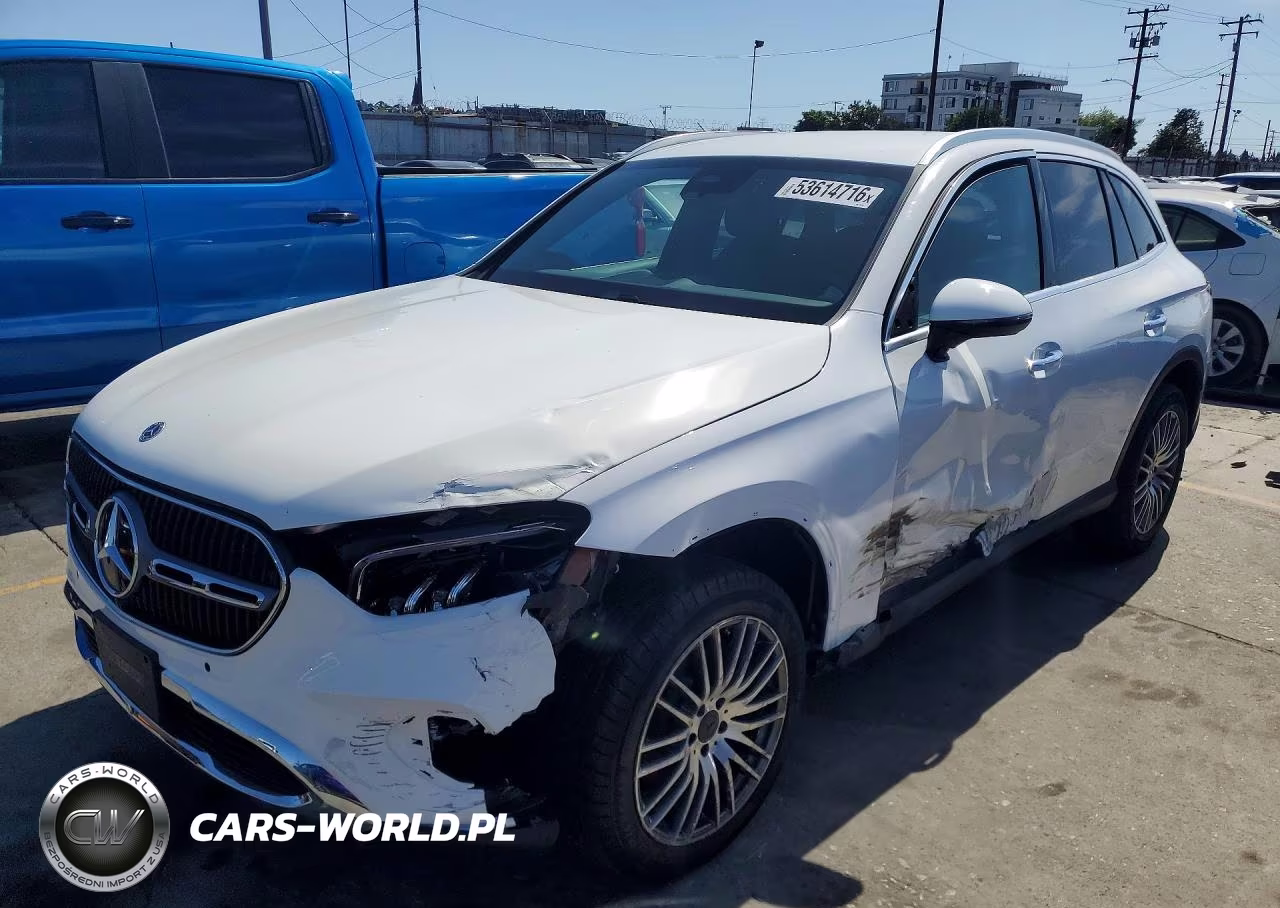 2025 Mercedes-Benz Glc 300
