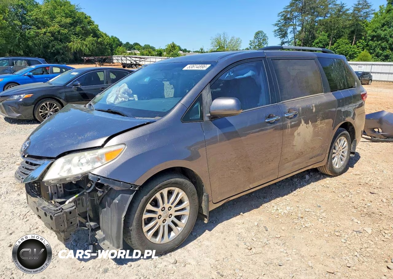 2017 Toyota Sienna Xle Premium 8-Passenger