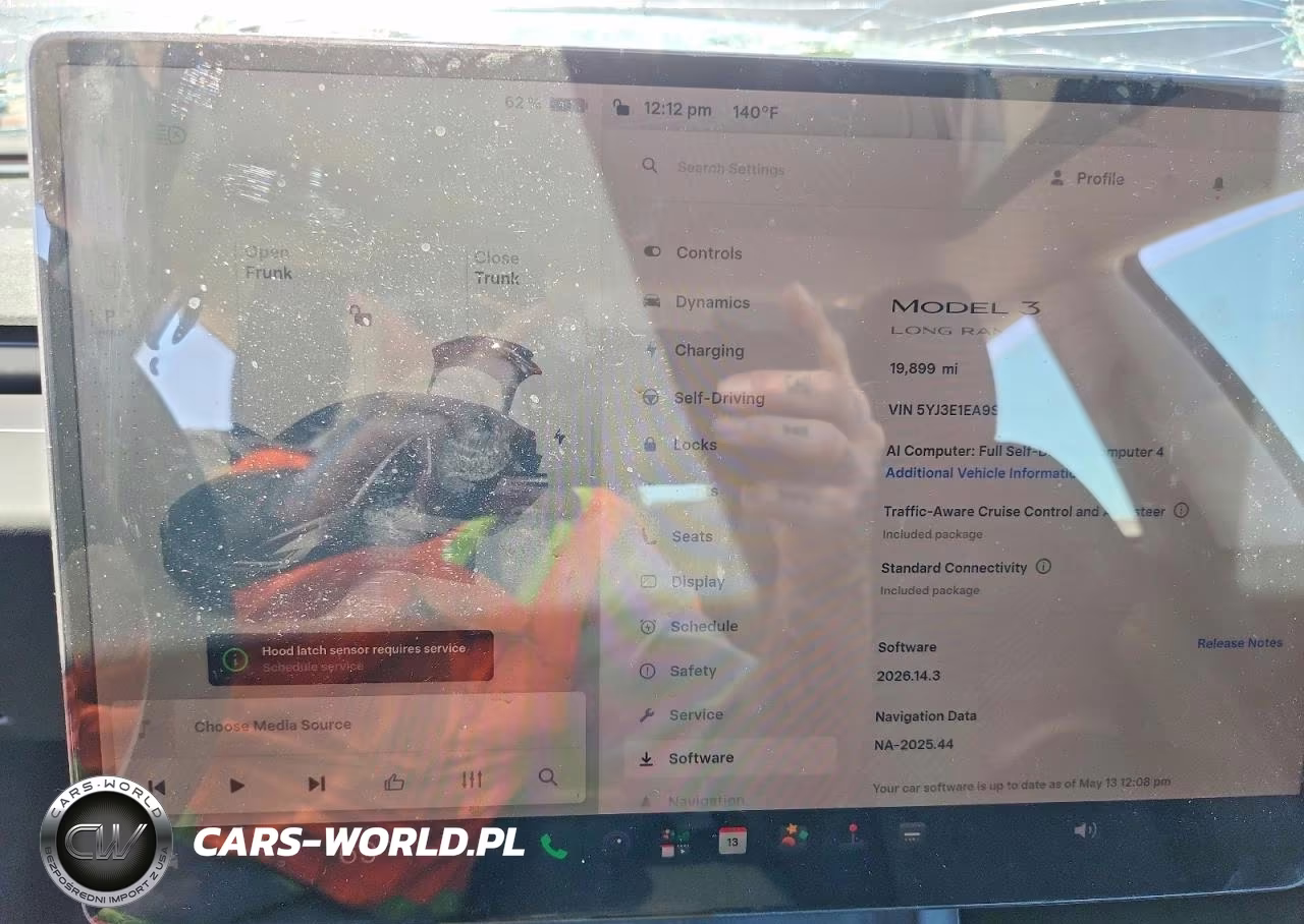 2025 Tesla Model 3 VIN:5YJ3E1EA9SF016532 - 9