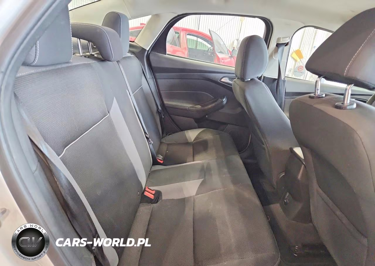 2014 Ford Focus Se VIN:1FADP3F20EL432073 - 10