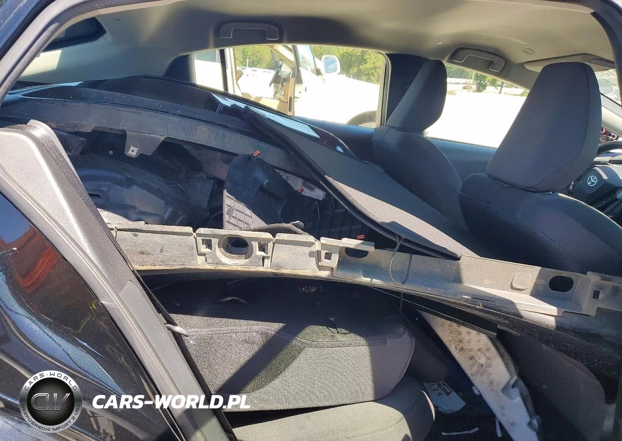 2023 Toyota Prius Le VIN:JTDACAAU6P3003867 - 10