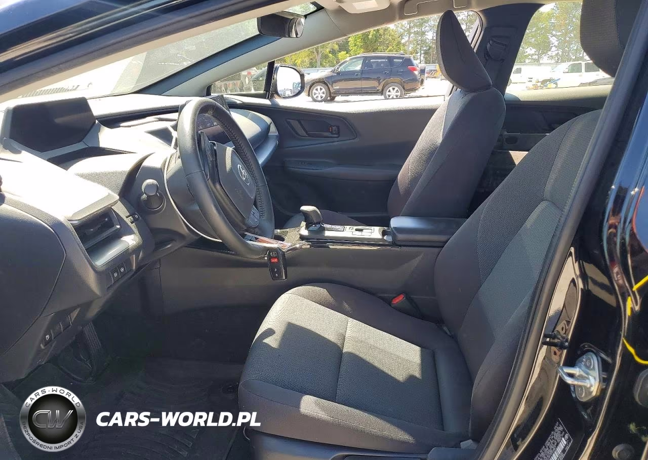 2023 Toyota Prius Le VIN:JTDACAAU6P3003867 - 7