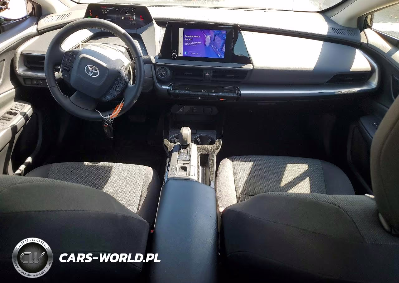 2023 Toyota Prius Le VIN:JTDACAAU6P3003867 - 8