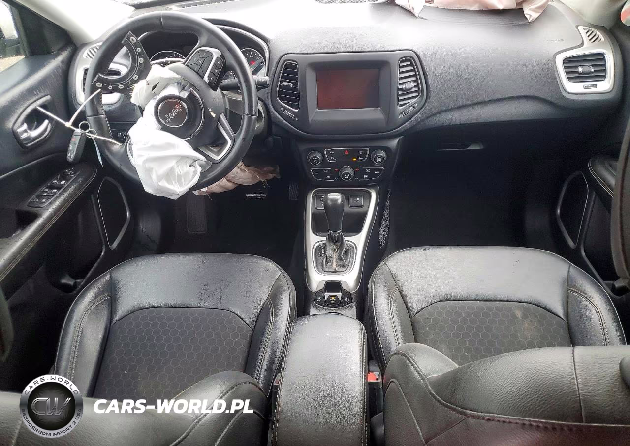2019 Jeep Compass Latitude VIN:3C4NJCBB9KT736511 - 8