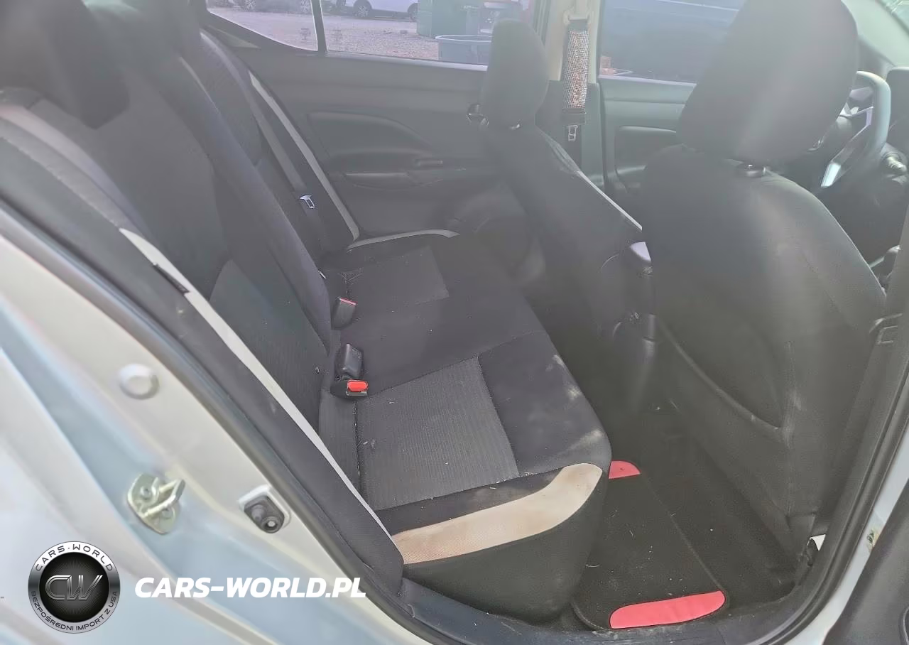 2020 Nissan Versa Sv VIN:3N1CN8EV3LL894670 - 10