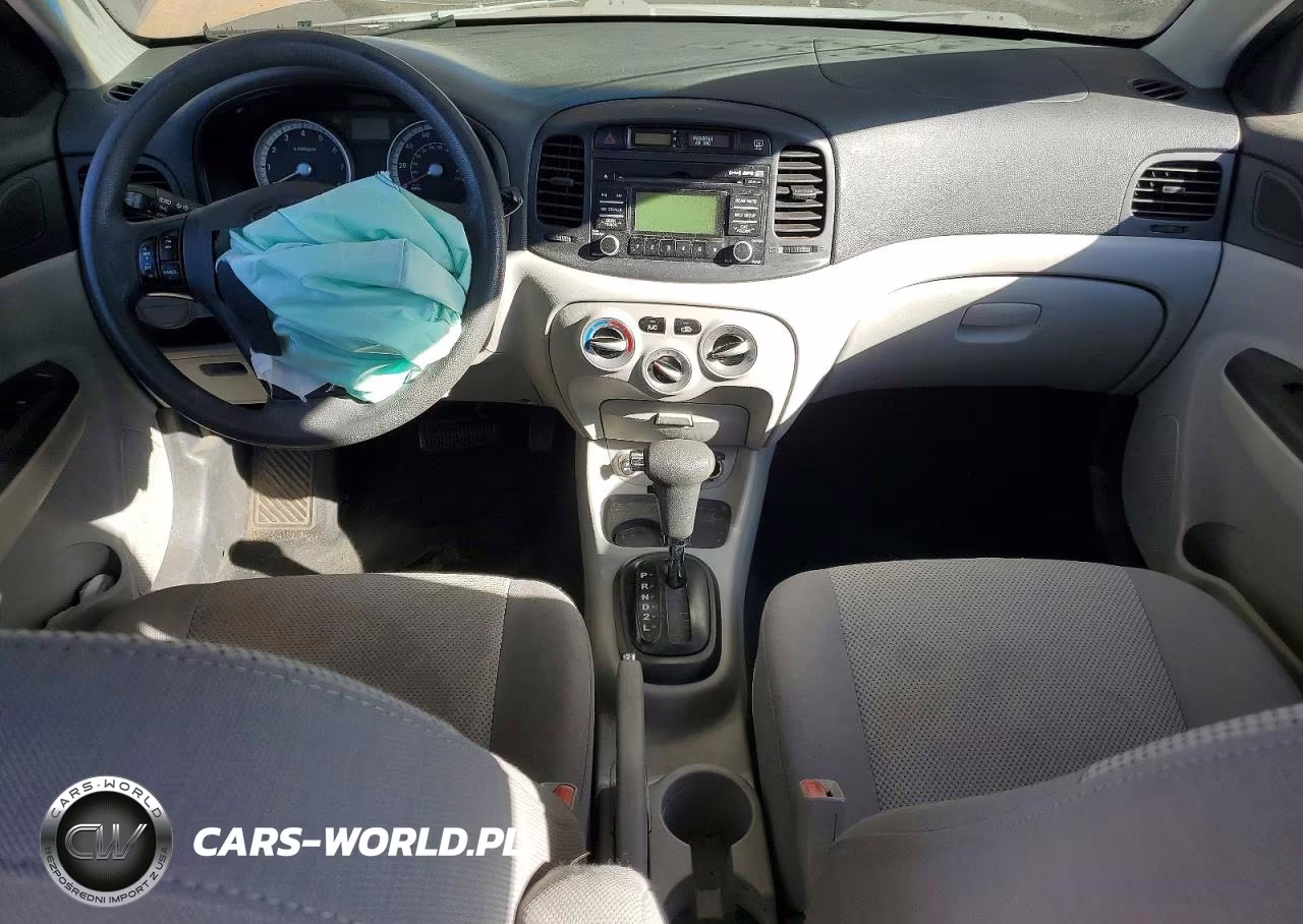 2009 Hyundai Accent Gls VIN:KMHCN46C69U334378 - 8