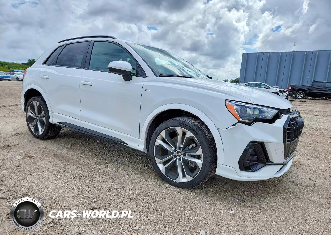 2021 Audi Q3 Premium S Line 45 VIN:WA1DECF30M1093151 - 4