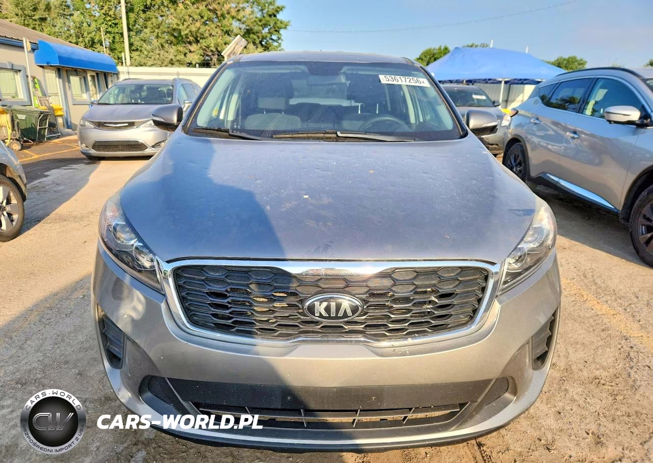 2019 Kia Sorento Lx VIN:5XYPGDA35KG500632 - 5
