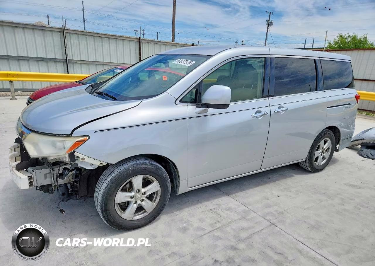 2014 Nissan Quest Sv