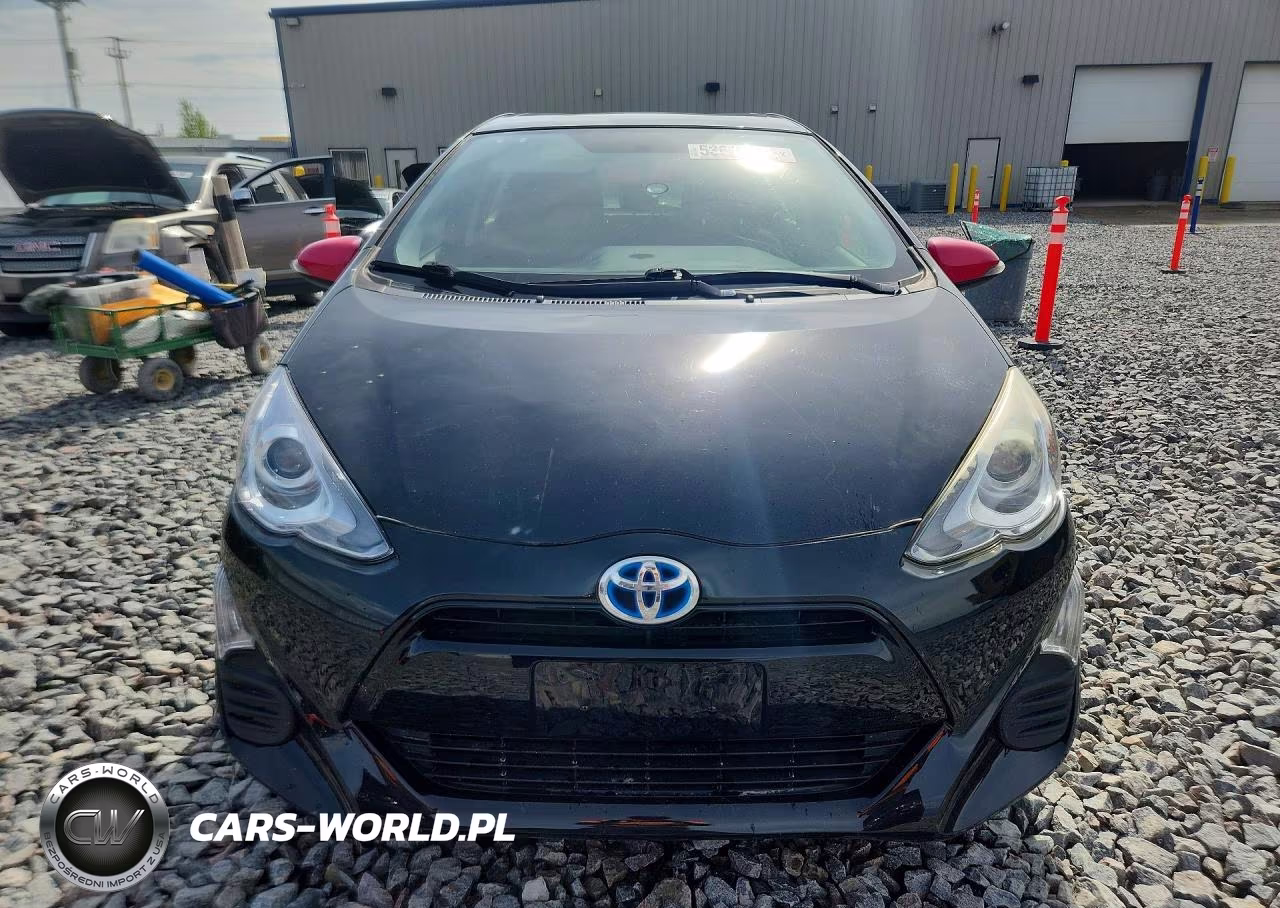 2016 Toyota Prius C Persona Special Edition VIN:JTDKDTB32G1119873 - 5
