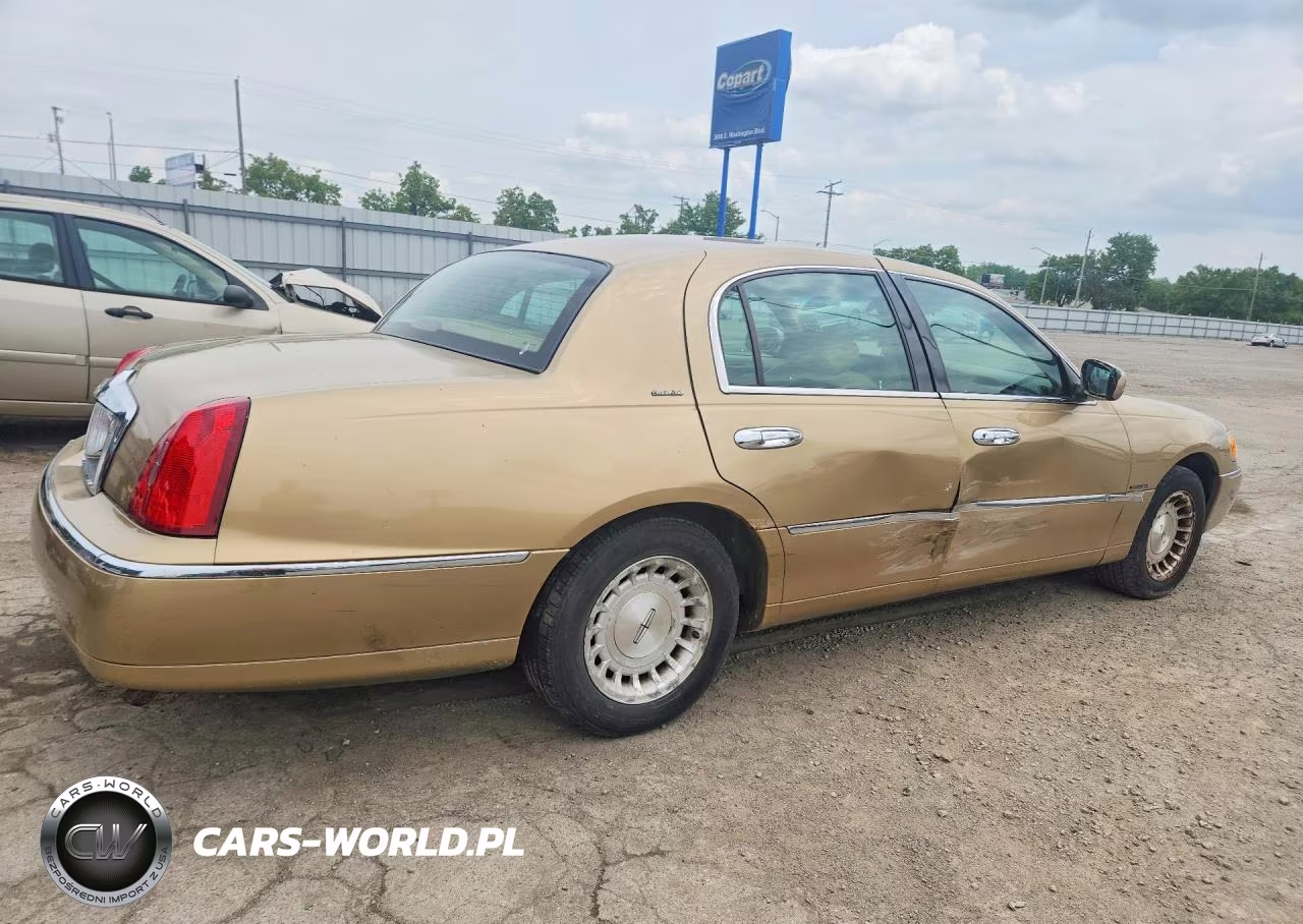 1998 Lincoln Town Car Executive VIN:1LNFM81W6WY725107 - 3