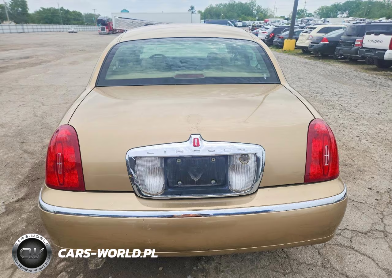 1998 Lincoln Town Car Executive VIN:1LNFM81W6WY725107 - 6