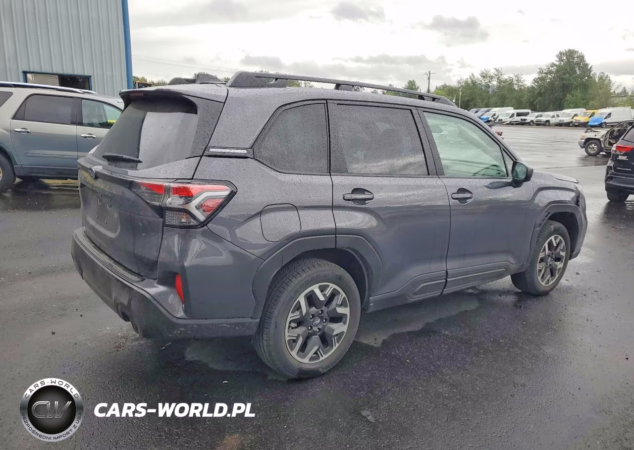 2025 Subaru Forester Premium VIN:JF2SLDDC2SH558353 - 3