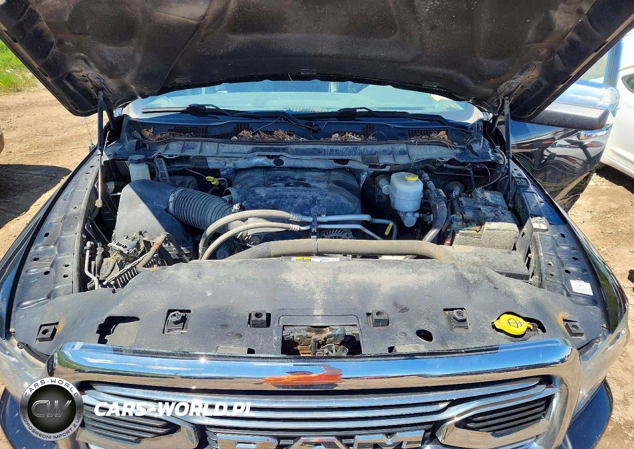 2018 Ram 2500 Longhorn VIN:3C6UR5GJ0JG426097 - 11