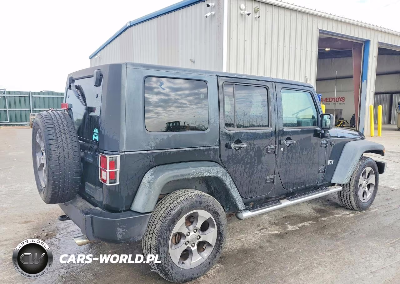 2008 Jeep Wrangler Unlimited X VIN:1J4GA39168L610000 - 3