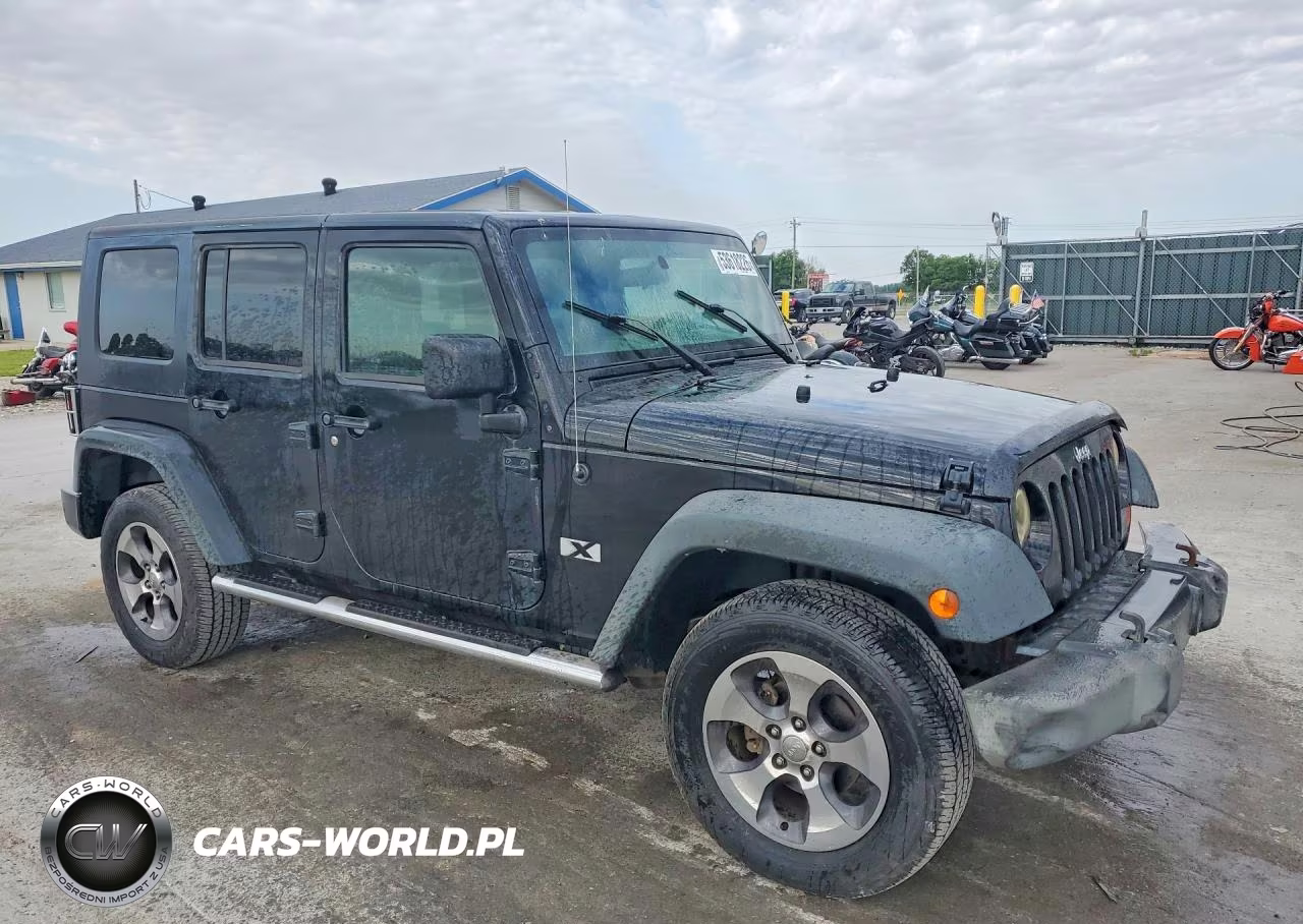 2008 Jeep Wrangler Unlimited X VIN:1J4GA39168L610000 - 4
