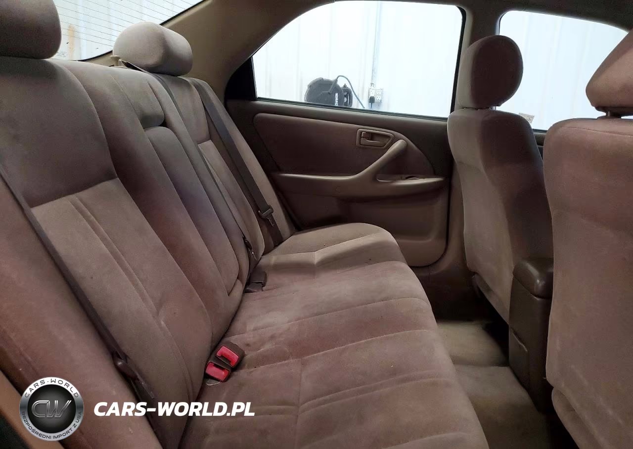 1999 Toyota Camry Le VIN:JT2BG22K7X0335905 - 10