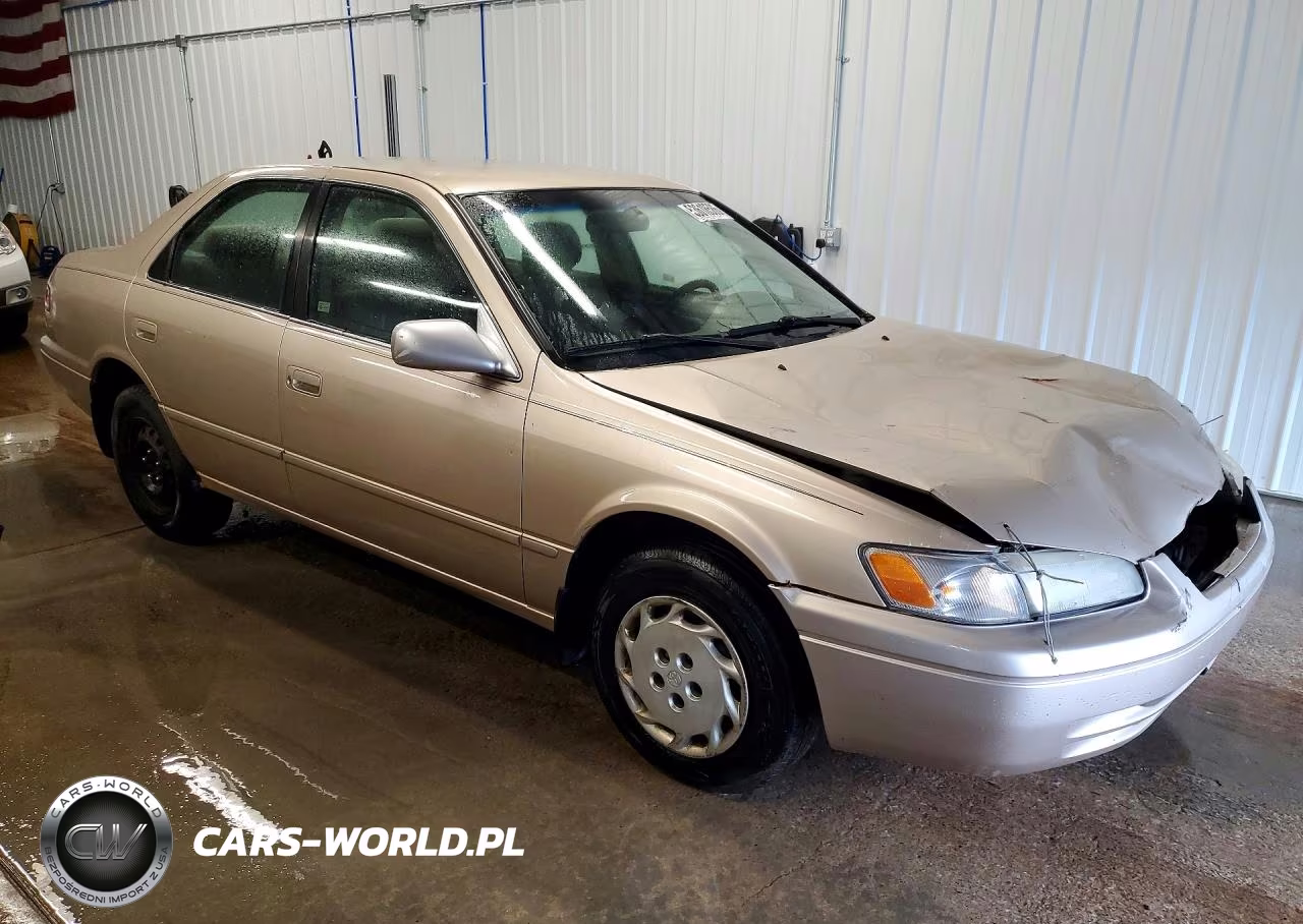 1999 Toyota Camry Le VIN:JT2BG22K7X0335905 - 4