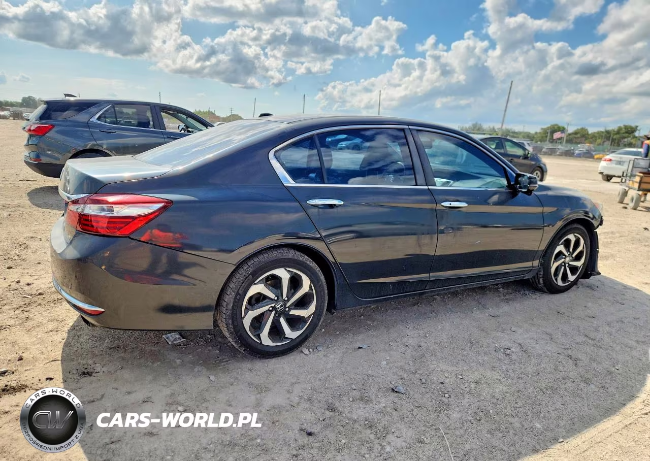 2017 Honda Accord Exl VIN:1HGCR2F8XHA045840 - 3