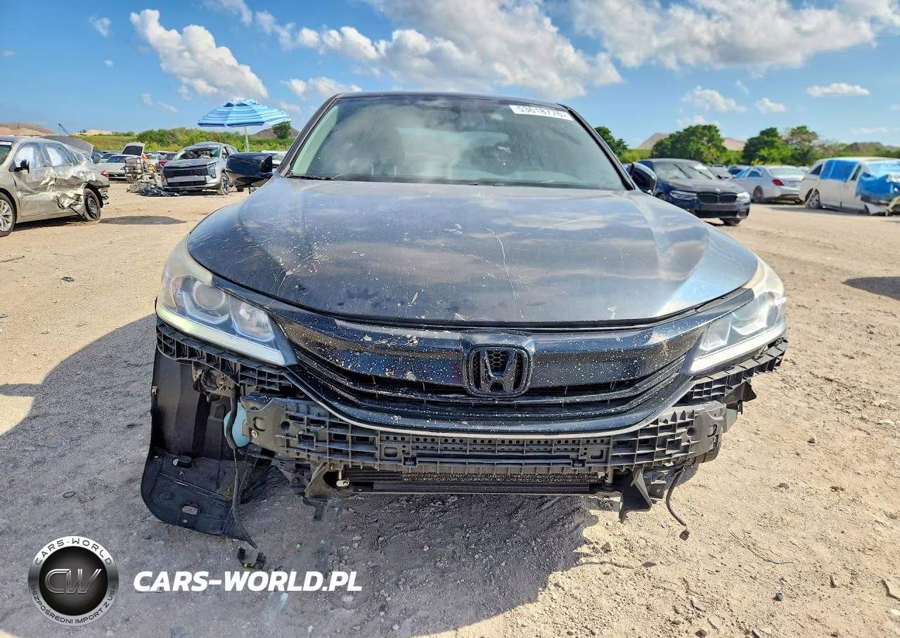 2017 Honda Accord Exl VIN:1HGCR2F8XHA045840 - 5