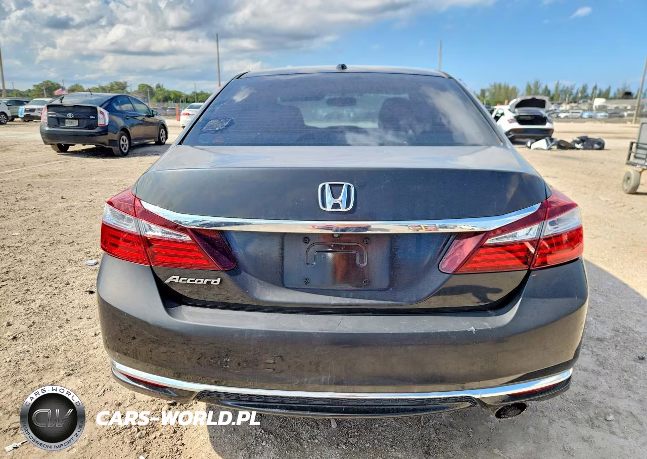 2017 Honda Accord Exl VIN:1HGCR2F8XHA045840 - 6