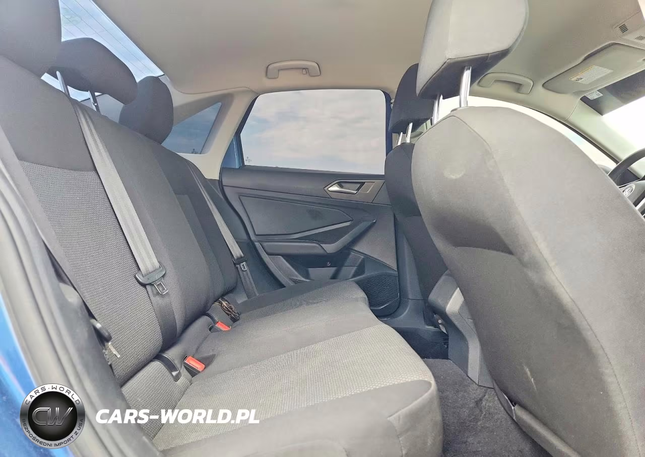 2019 Volkswagen Jetta S VIN:3VWC57BU6KM182646 - 10