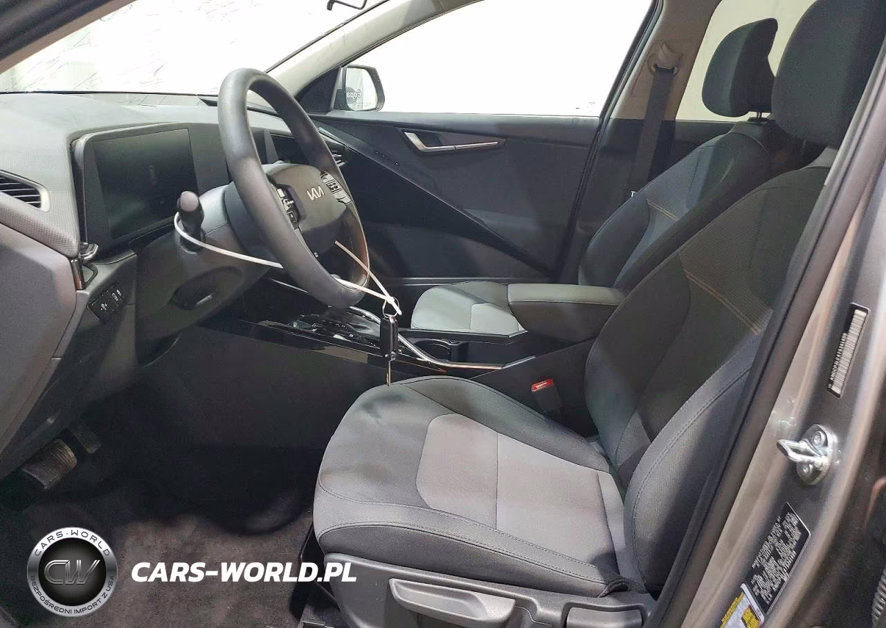 2026 Kia Niro Lx VIN:KNDCP3LE4T5341409 - 7