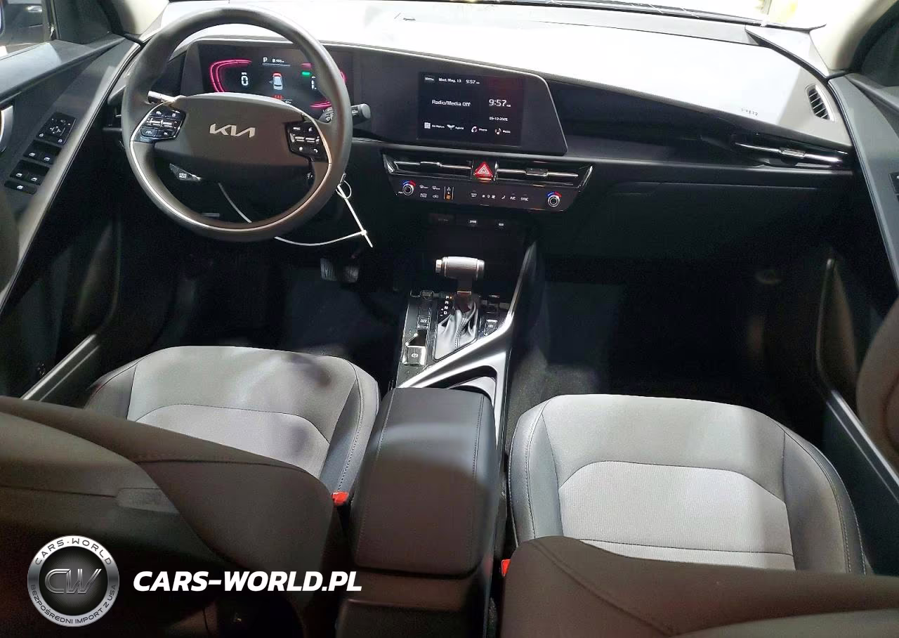 2026 Kia Niro Lx VIN:KNDCP3LE4T5341409 - 8