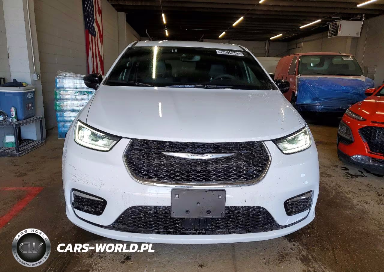 2026 Chrysler Pacifica Select VIN:2C4RC1BG6TR246561 - 5