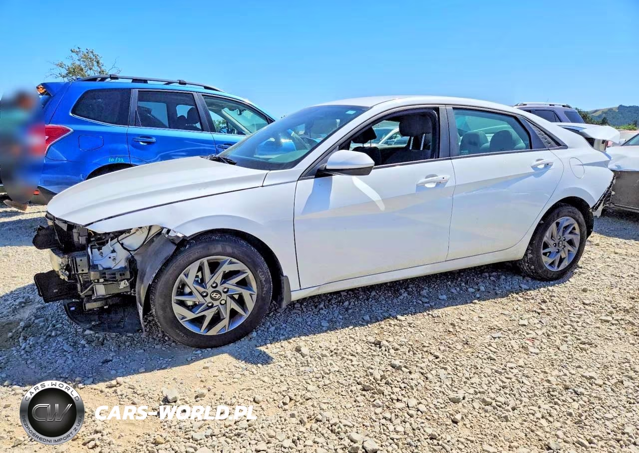2024 Hyundai Elantra Sel – zdjęcie 1 z 12