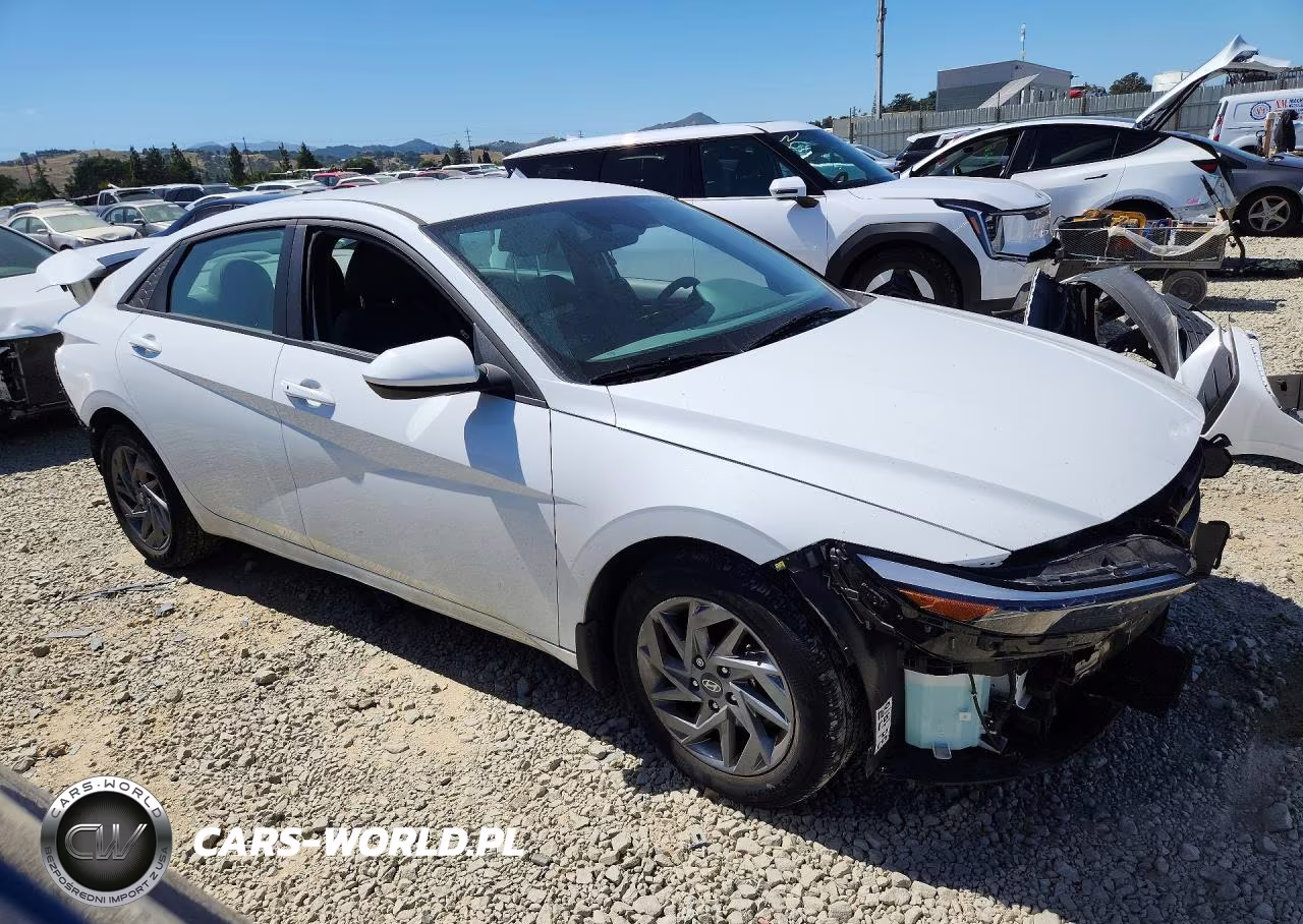 2024 Hyundai Elantra Sel VIN:KMHLM4DG8RU708353 - 4
