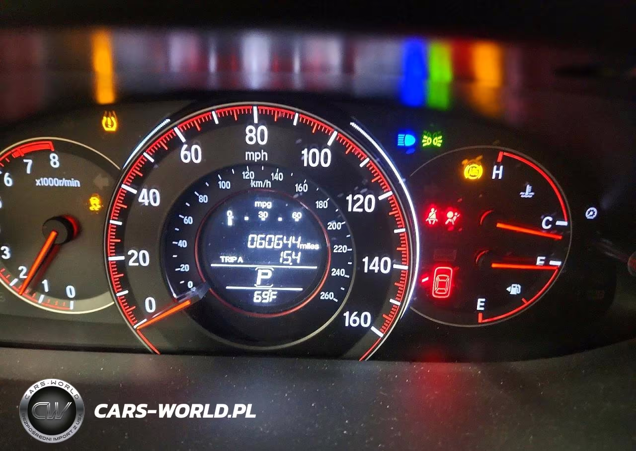 2017 Honda Accord Sport VIN:1HGCR2F52HA151205 - 9