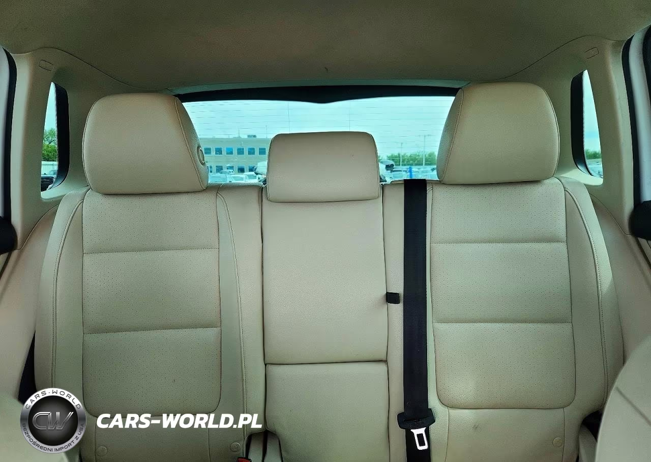2014 Volkswagen Tiguan S VIN:WVGBV3AX1EW624137 - 10