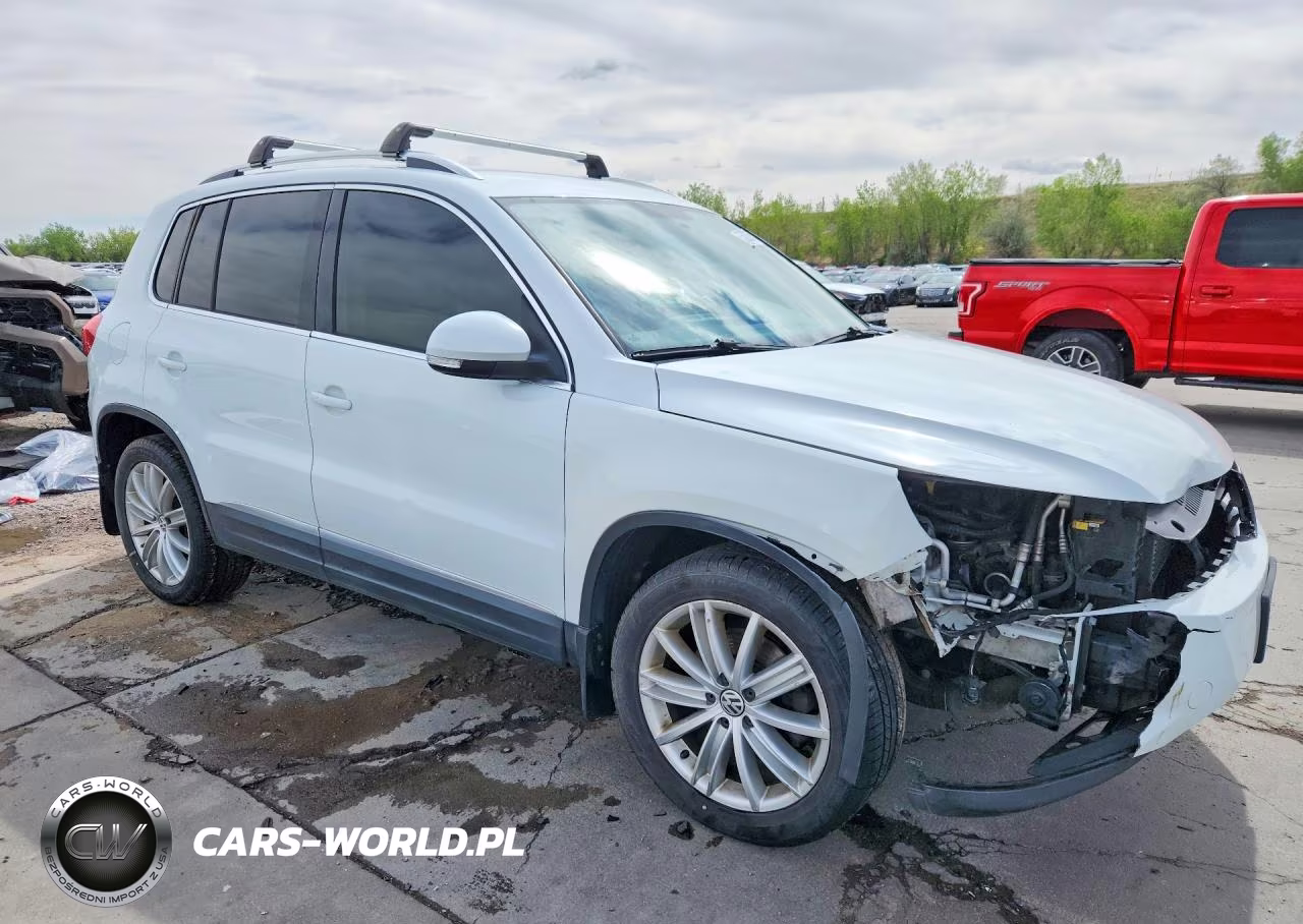 2014 Volkswagen Tiguan S VIN:WVGBV3AX1EW624137 - 4
